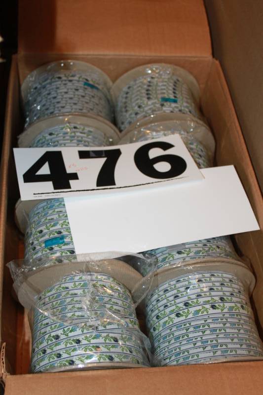 750 yards (5 rolls of 150 yards) Berries Jacquard 58