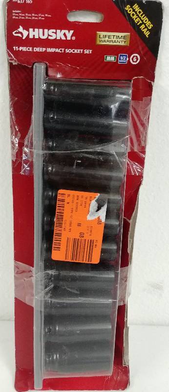 lot 16 image: Husky 11 piece Deep Impact Socket Set