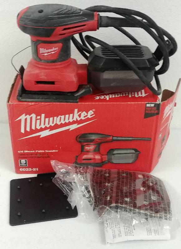lot 17 image: Milwaukee 14 Sheet Palm Sander