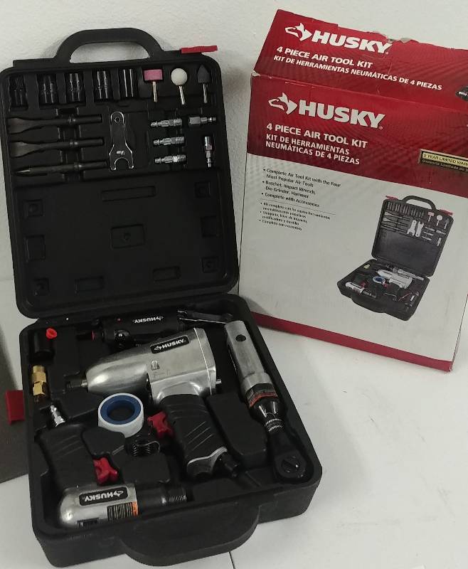 lot 22 image: Husky 4 piece Air Tool Kit