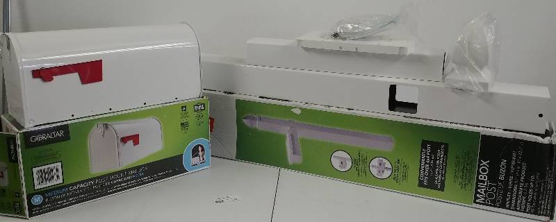 lot 36 image: Gibralter Medium Capacity Mailbox & Composite Mailbox Post combo-set
