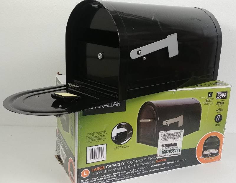lot 48 image: Gibralter Heavy Duty Large Capacity Locking Post-Mount Mailbox