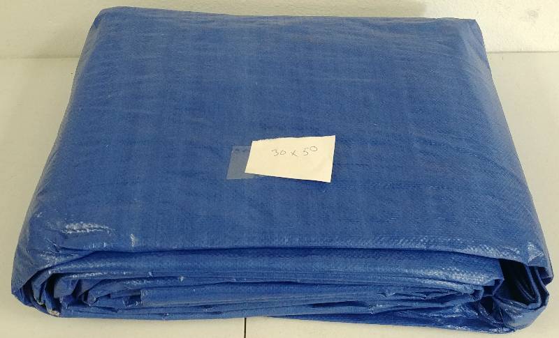 lot 53 image: 30 X 50 Blue Tarp