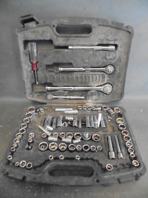 lot 45 image: Socket Set