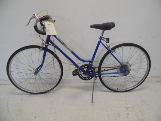 lot 53 image: Huffy Bicycle