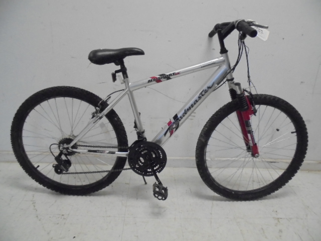 lot 58 image: Roadmaster Bicycle