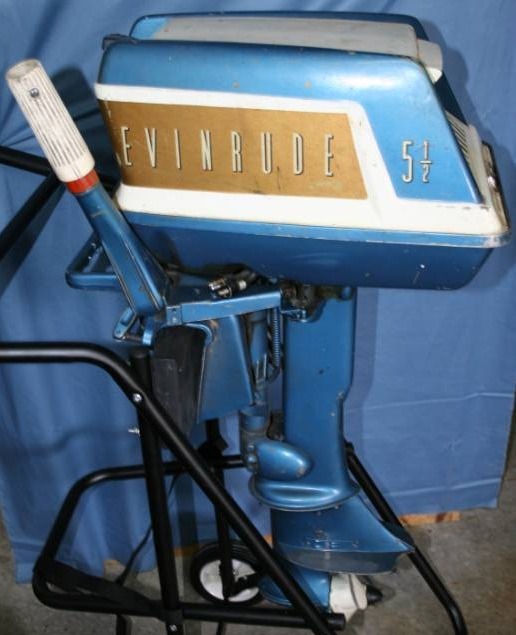 lot 60 image: Evinrude Outboard Motor