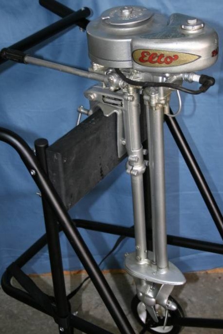lot 69 image: EvinrudeElto Vintage Outboard Motor