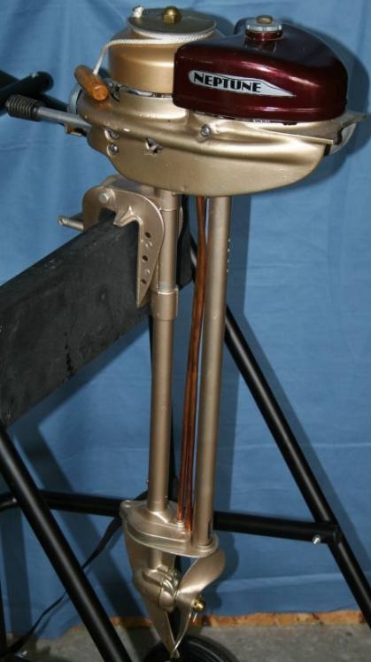 lot 71 image: Neptune Vintage Outboard Motor