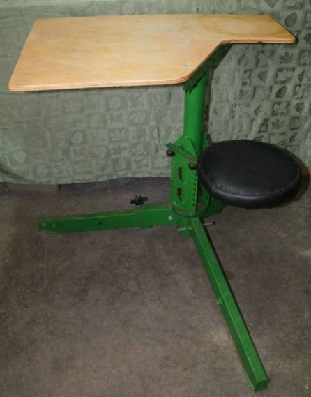 lot 79 image: Shooting Table