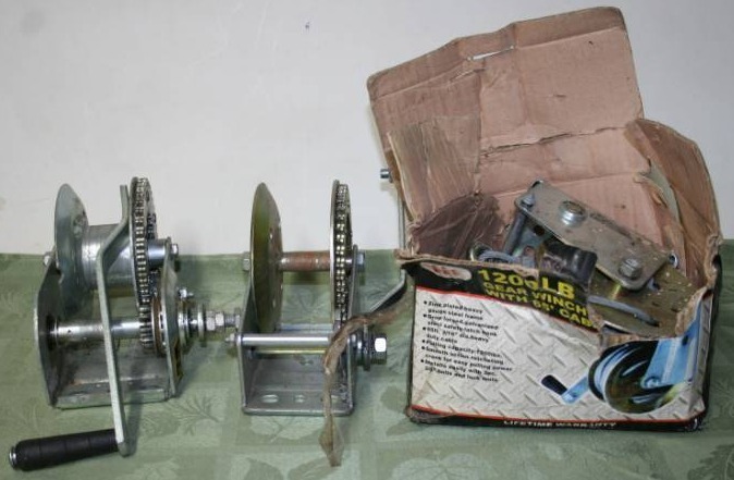 lot 116 image: Winches