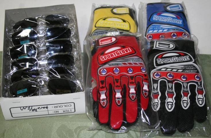 lot 123 image: Sports Gloves and Sunglasses