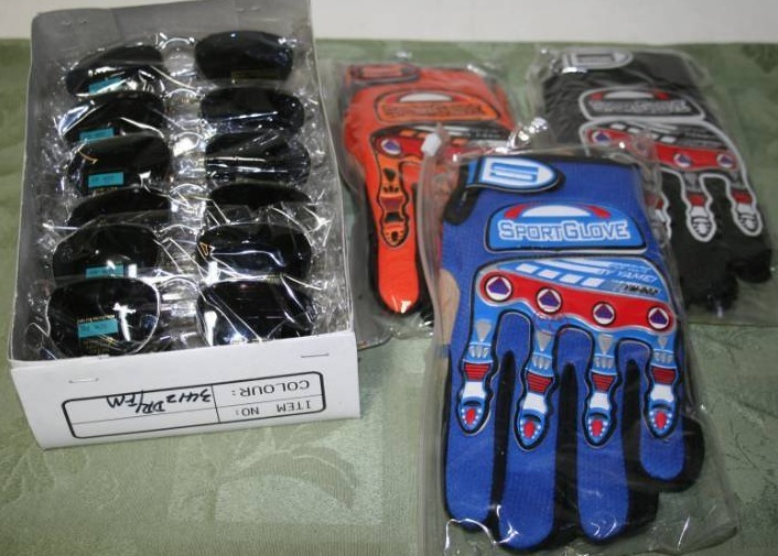 lot 128 image: Sports Gloves and Sunglasses