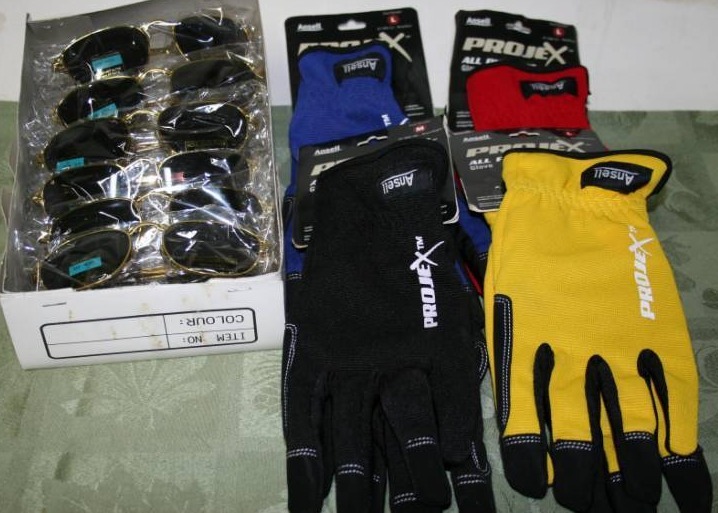 lot 130 image: Gloves and Sunglasses