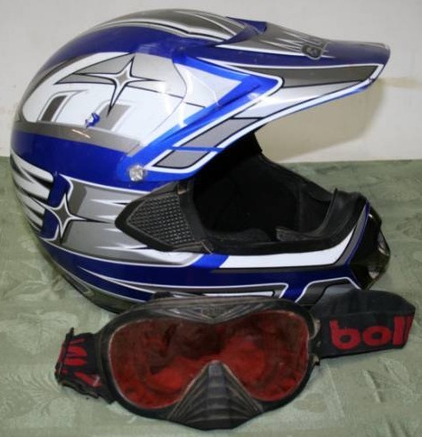 lot 150 image: ATV GLX Helmet with Goggles
