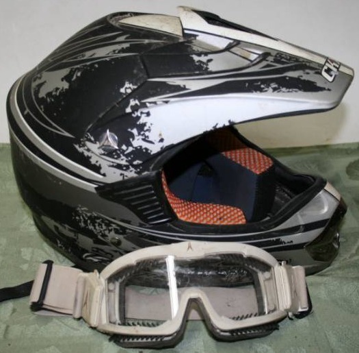 lot 153 image: ATV CKX Helmet with Goggles