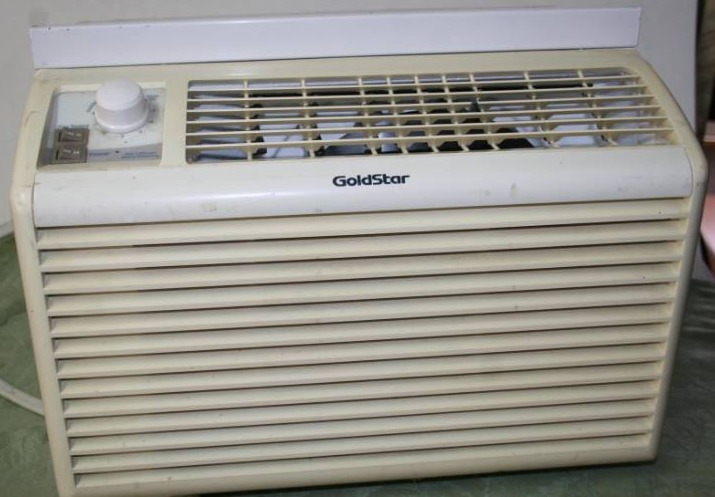 lot 186 image: Air Conditioner