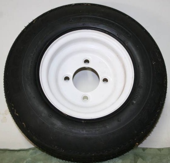 lot 191 image: Trailer Tire with Rim