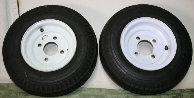 lot 193 image: Trailer Tires on Rims