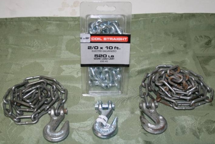 lot 275 image: Chains with Hooks