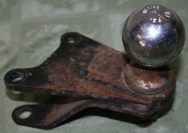 lot 277 image: ATV Hitch