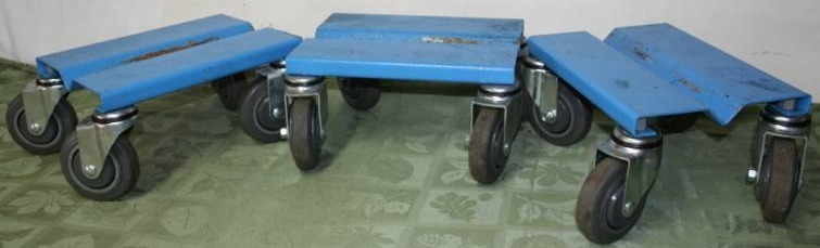lot 286 image: Snowmobile Dollies