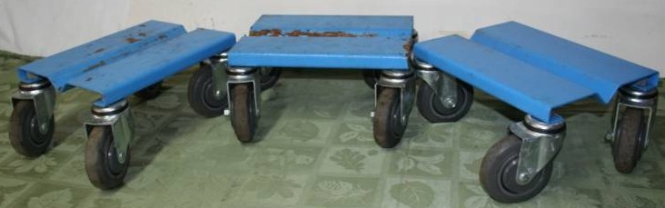 lot 287 image: Snowmobile Dollies