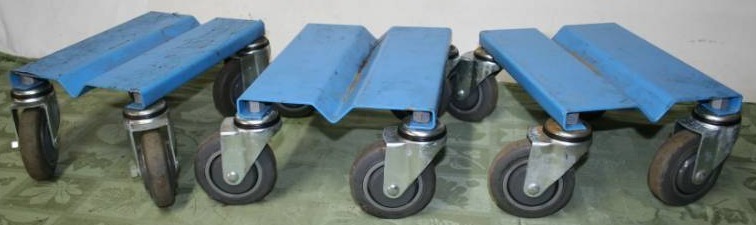 lot 289 image: Snowmobile Dollies