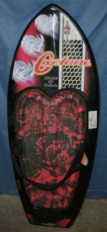 lot 324 image: Knee Board