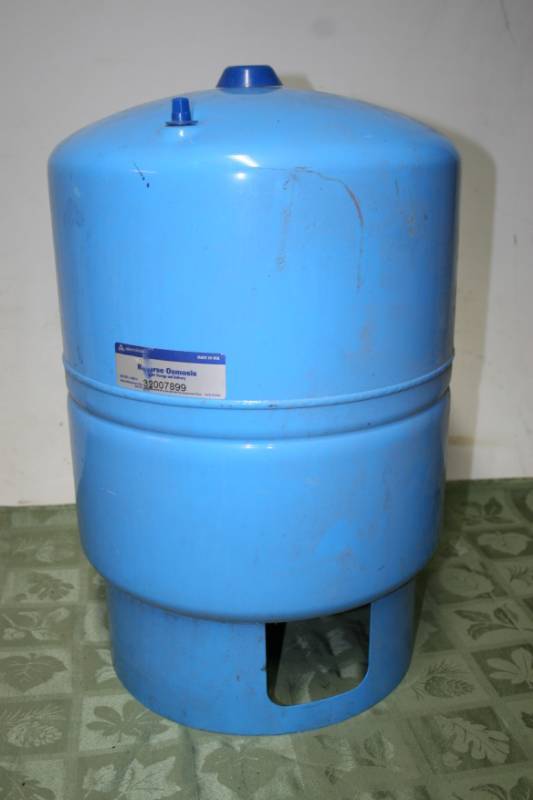 lot 327 image: Air Tank for Wells