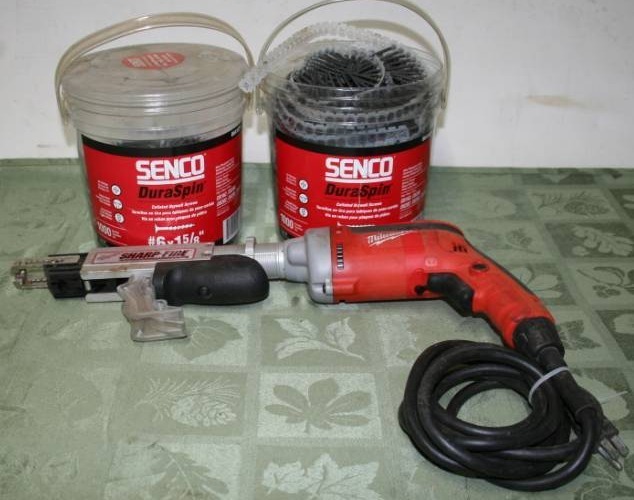 lot 361 image: Milwaukee Sheet Rock Gun with Screws