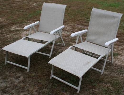 lot 396 image: Outdoor Lounge Chairs