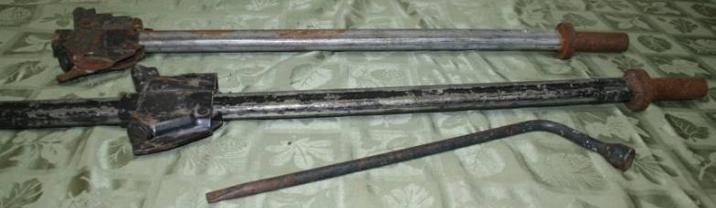 lot 400 image: Dock Jacks