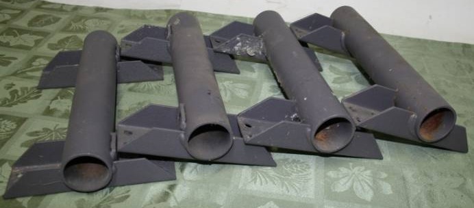 lot 402 image: Dock Brackets