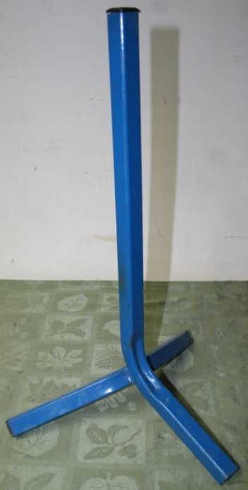 lot 411 image: Trailer Stand