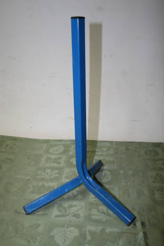 lot 414 image: Trailer Stand