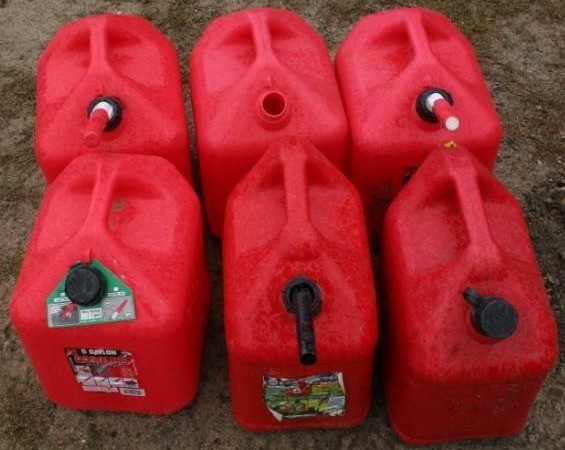 lot 456 image: Gas Cans