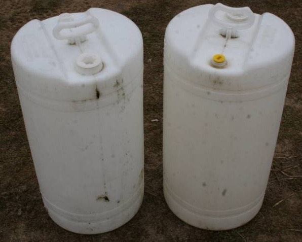lot 459 image: Plastic Drums
