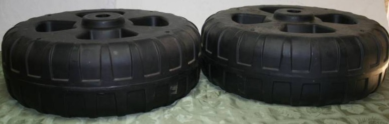 lot 428 image: Dock Wheels