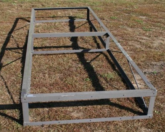 lot 472 image: Aluminum Dock Section