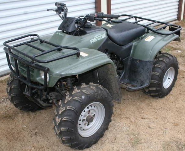lot 10 image: 2001 Honda Recon ATV