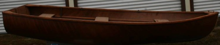 lot 27 image: Antique Wooden Rowboat