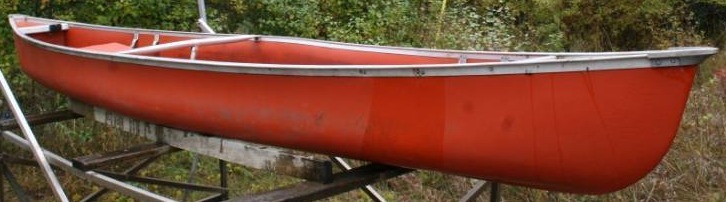 lot 25 image: Canoe