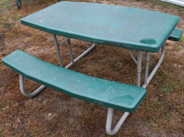lot 42 image: Folding Outdoor Table