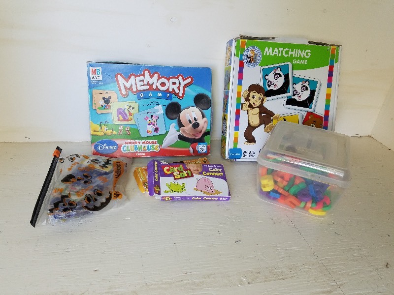 lot 29 image: Childrens Memory Games & Puzzles