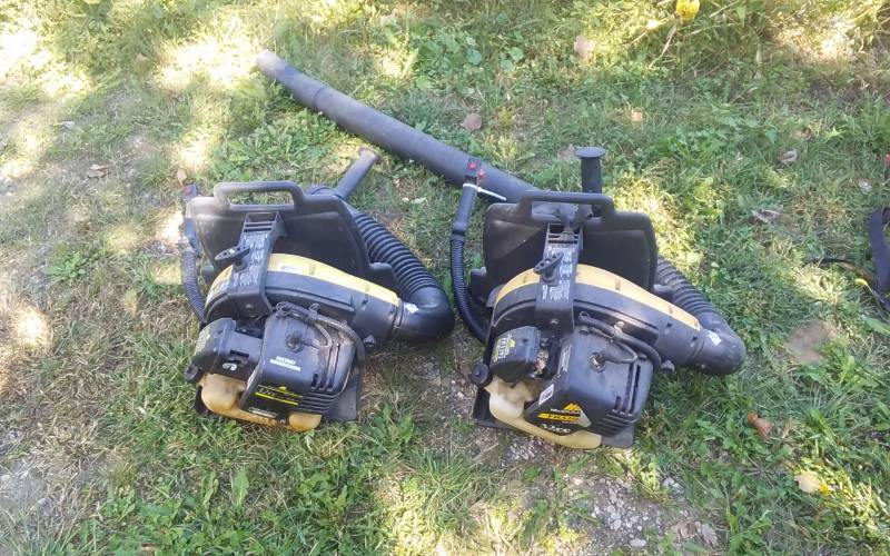 lot 12 image: 2-McCulloch 32CC Back Pack Blowers. 1-Runs & 1-For Parts