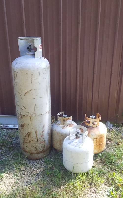 lot 24 image: Propane Tanks