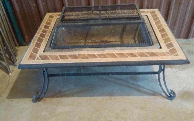 lot 42 image: Outdoor Patio Fire Table 39x28