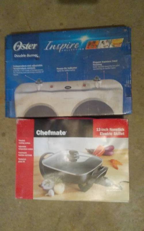 lot 43 image: Chefmate Electric Skillet, Oster Double Burner