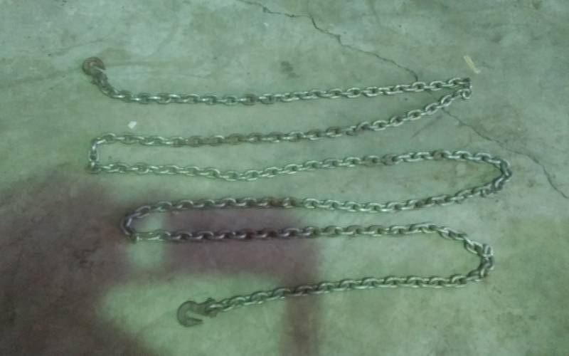 lot 70 image: 20 Ft. Chain 516 With Hooks